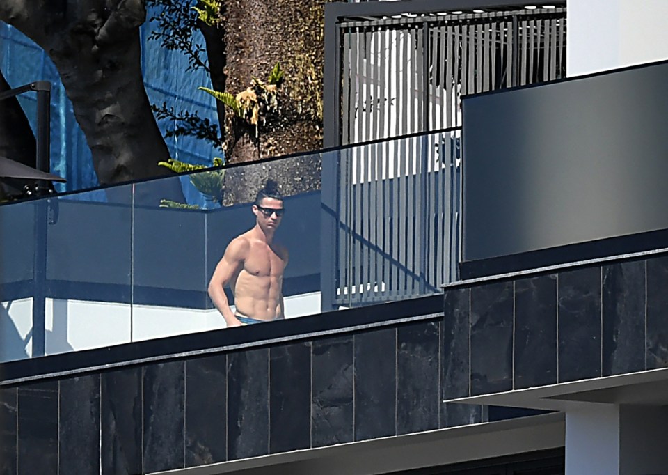  Ronaldo at his former property in Turin