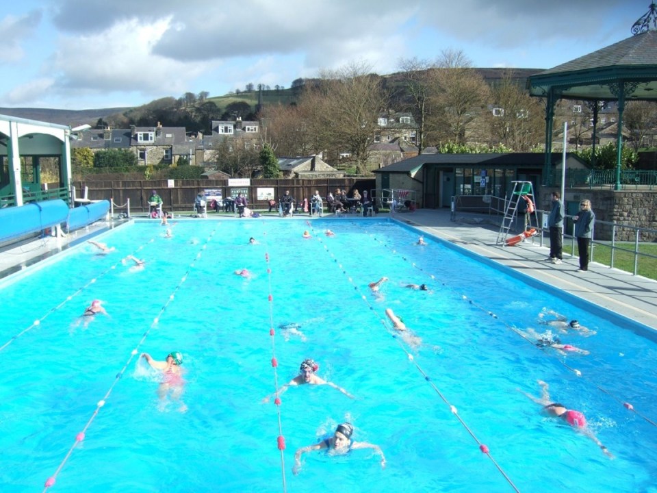 The pool, with bandstand, solarium, lawns and cafe, opened in 1935