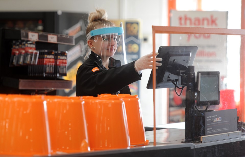  B&Q staff in Stockton wear protective masks