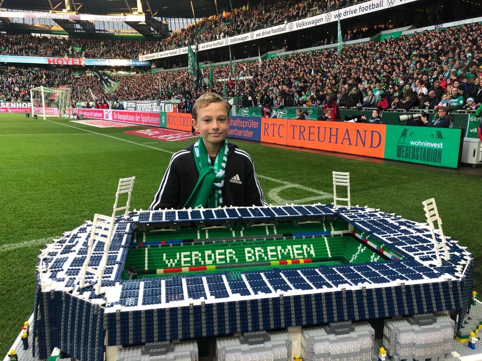  Joe has also recreated Werder Bremen's ground and showed it off to their fans