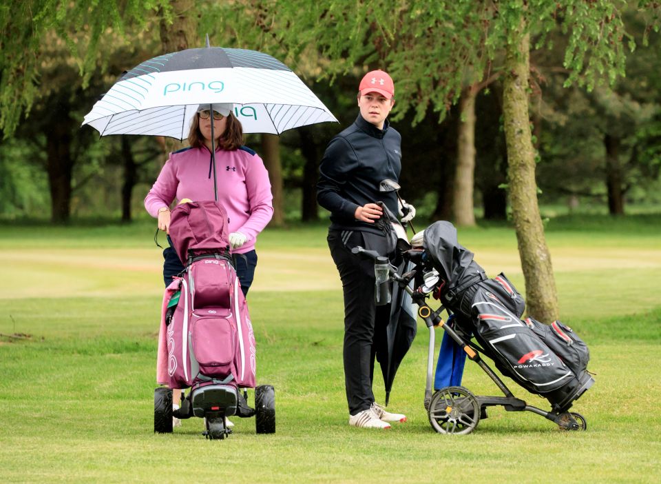  Sportt Brits hit the golf course after they reopened today