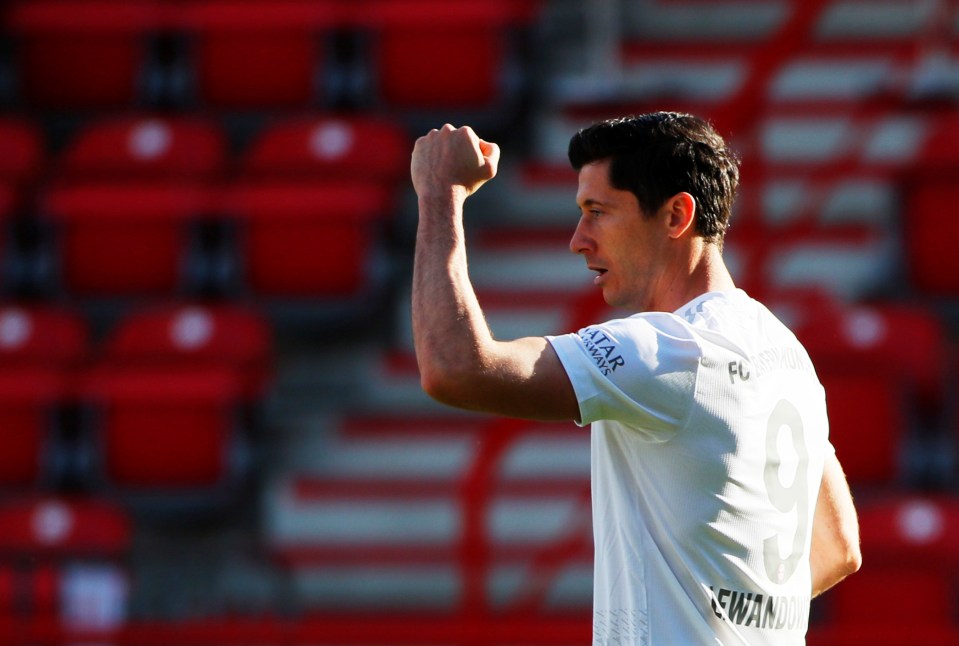  Lewandowski is chasing Gerd Muller's record for goals in a single Bundesliga campaign