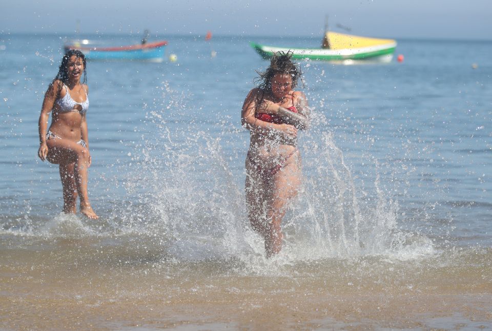  The pair had fun in the water on Wednesday morning