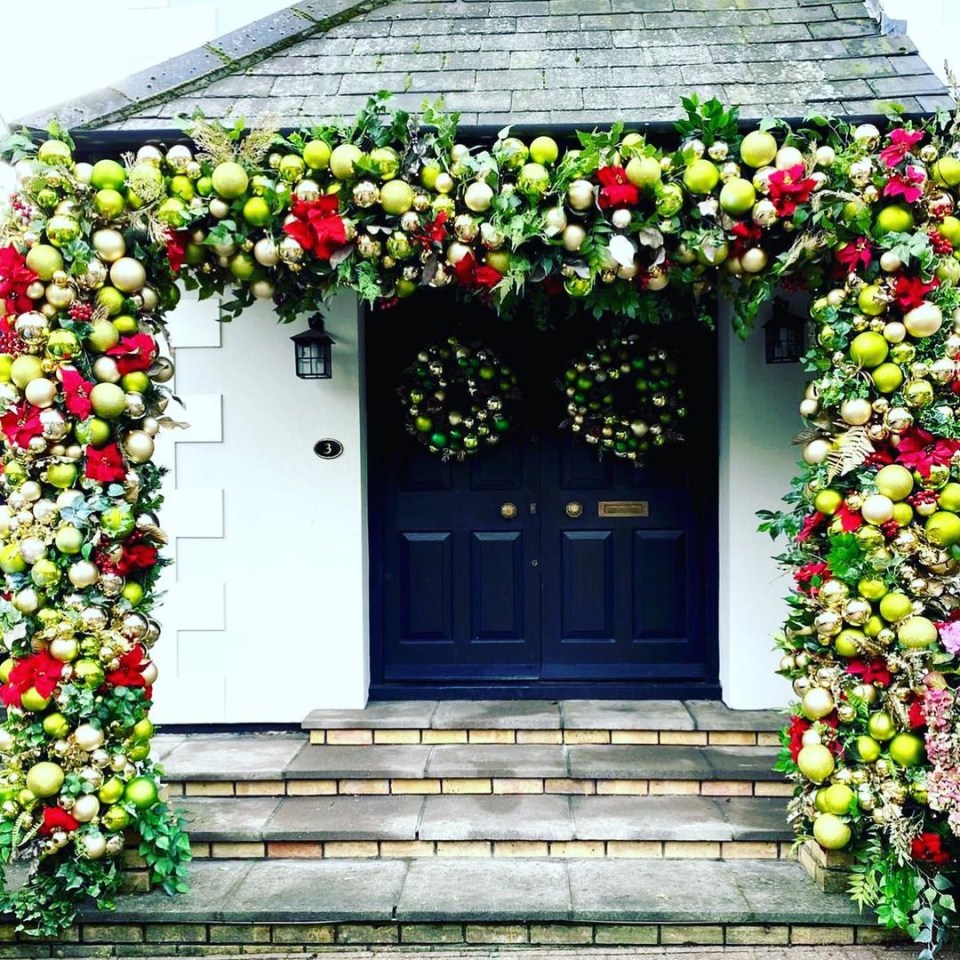  Kimberly covered her home in baubles last Christmas