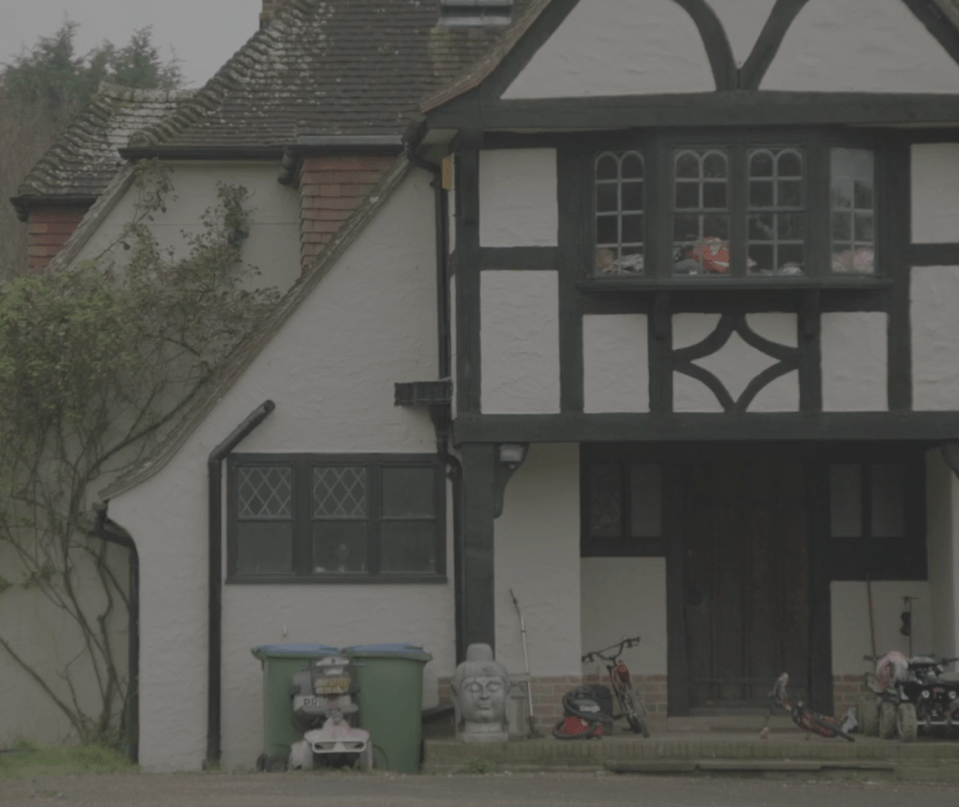  In the upcoming episode, Katie explained that she didn't want to live in her West Sussex mansion where she spent some dark days any longer