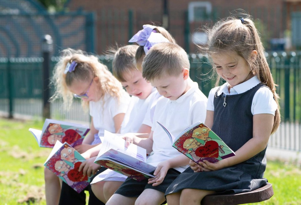 Kids have been thrilled by the donation of free books to their school by The Sun during lockdown