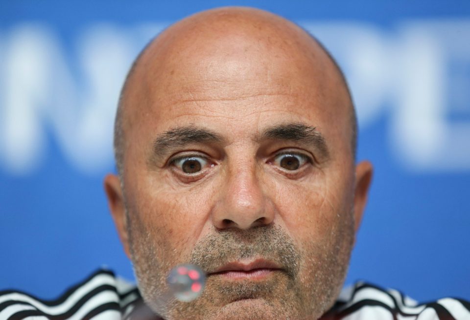  Lorenzetti isn't sure whether Marino tried to explain his absence to boss Jorge Sampaoli, above