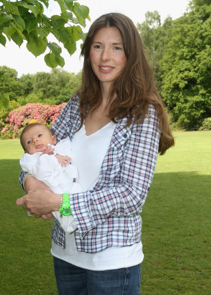  Jools with baby Petal in 2009