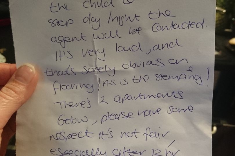 The mum-of-one received a brutal note from her new neighbour