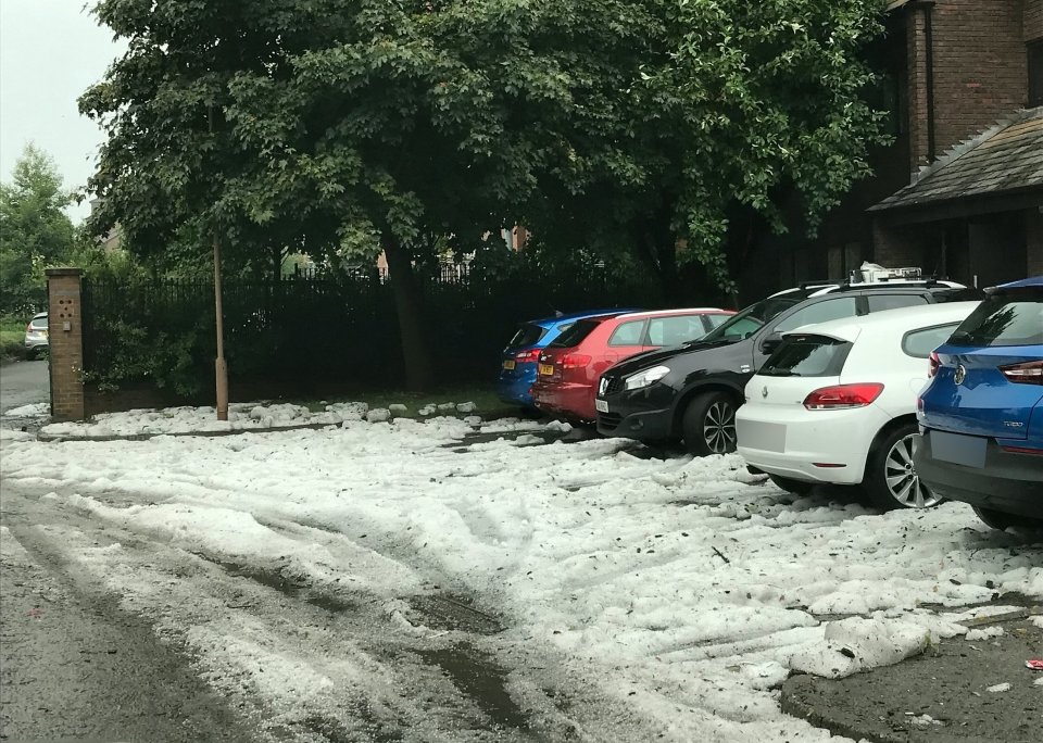  Snow appears to have fallen in Walsall after thunderstorms battered the UK