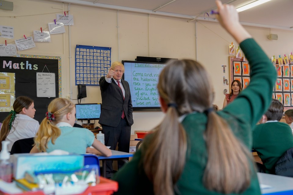 Boris Johnson talks to kids at Bovingdon Primary Academy