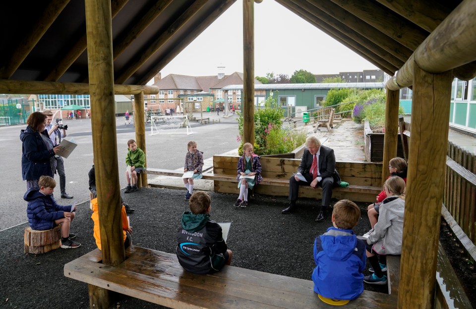 Boris Johnson visits Bovingdon Primary Academy