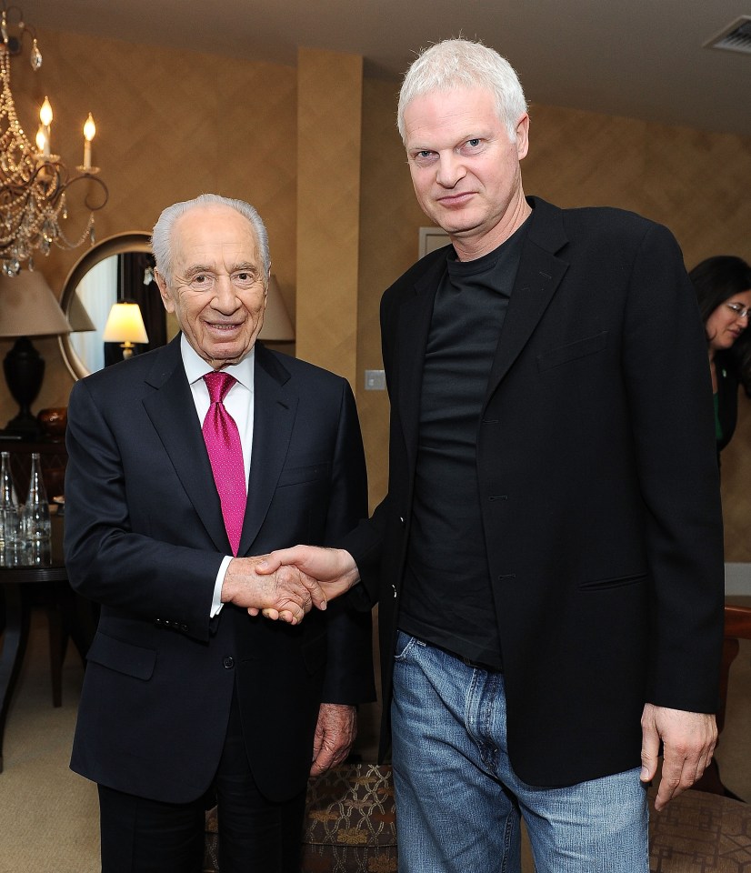  Steve is pictured here with the President of Israel, Shimon Peres in 2012