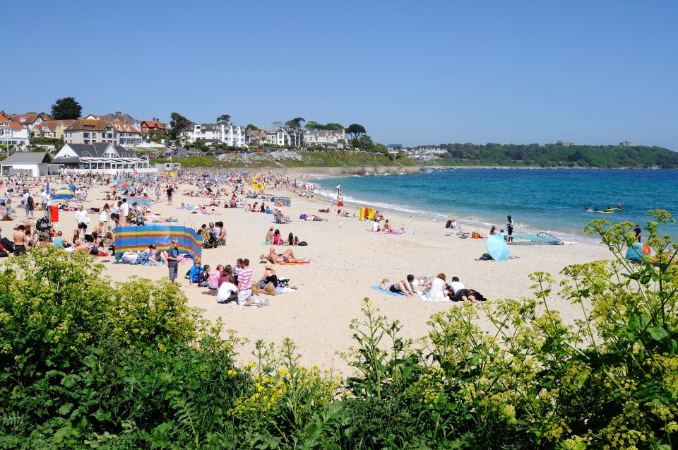 Sunseekrs have been warned to stay away from Gyllyngvase beach