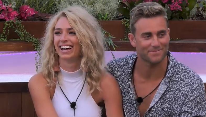  Josh and Cassidy are the newest couple on Love Island