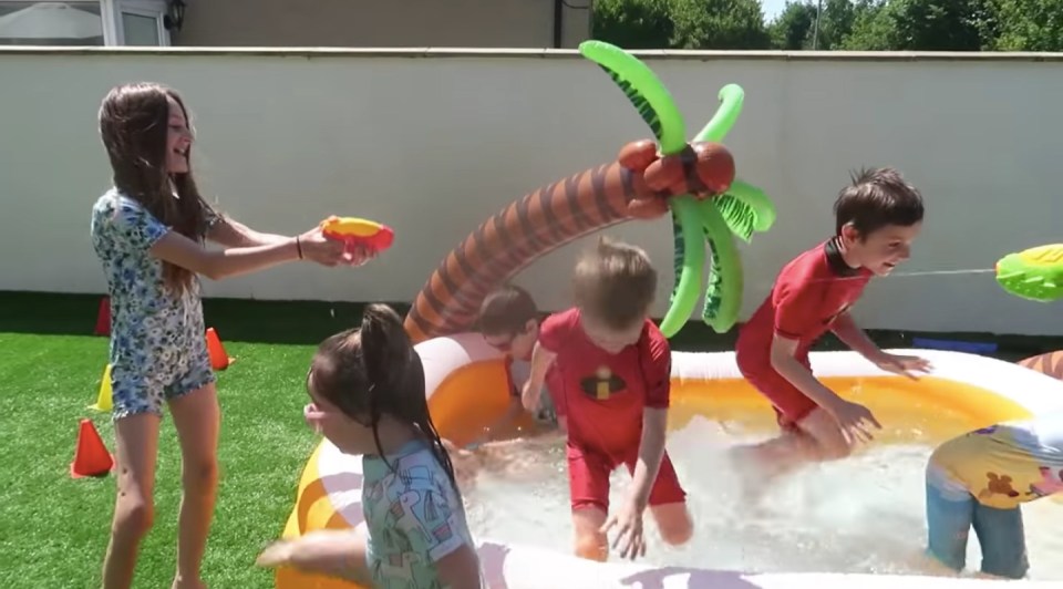 The gang have a water pistol fight