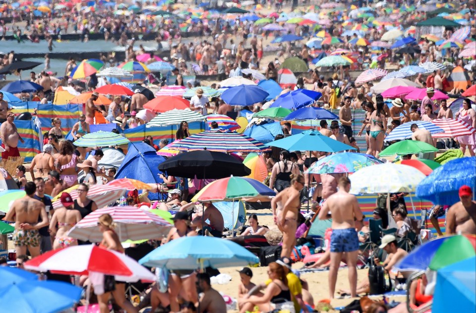 More than 500,000 people took to the country's beaches to enjoy the hot weather