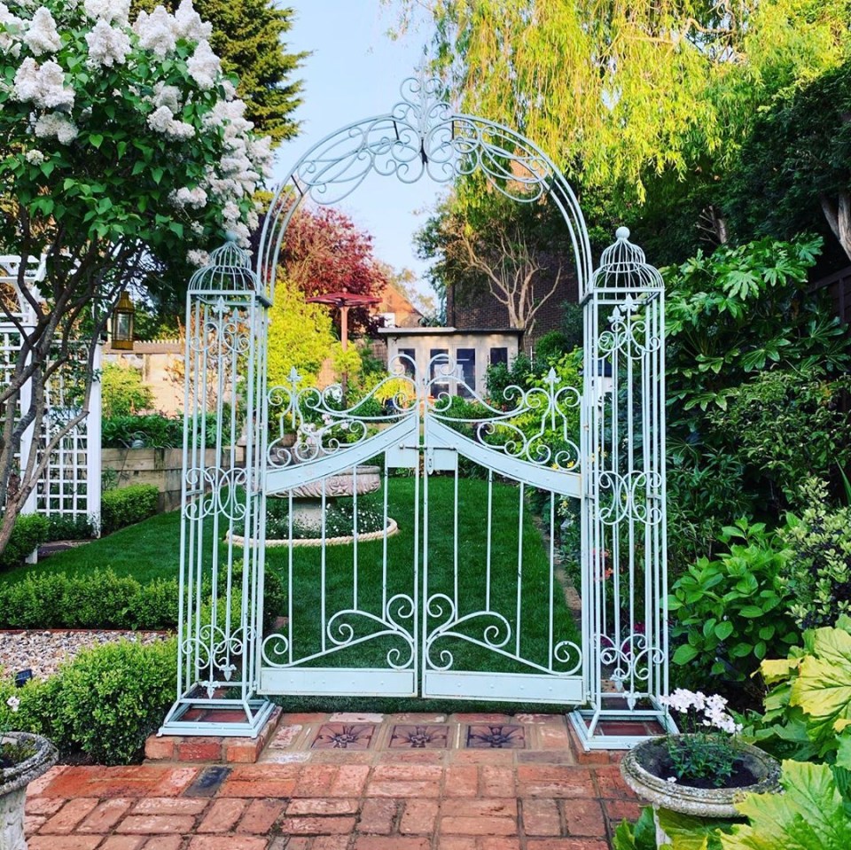  The house-proud star shared a picture of his ornate gate on Instagram