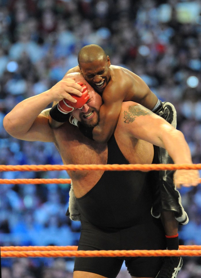 Big Show had his nose broken by Floyd Mayweather