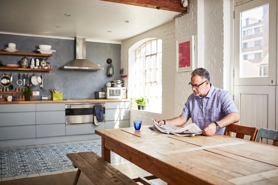  Seven per cent of houses in the UK still don't have double-glazed windows