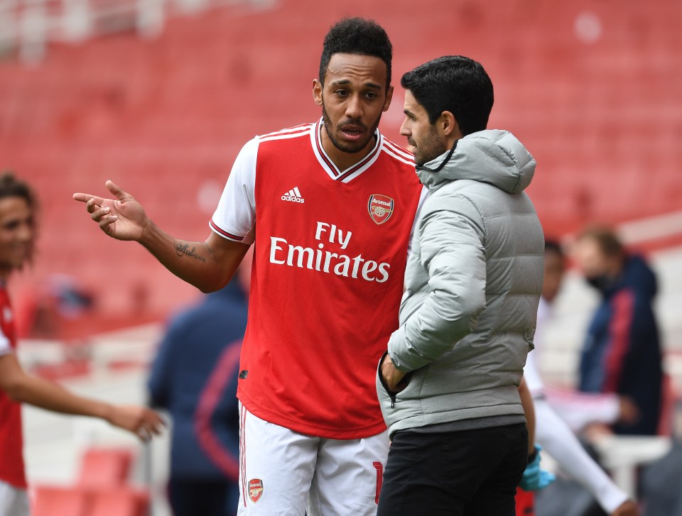 Mikel Arteta is desperate to keep hold of top scorer Pierre-Emerick Aubameyang