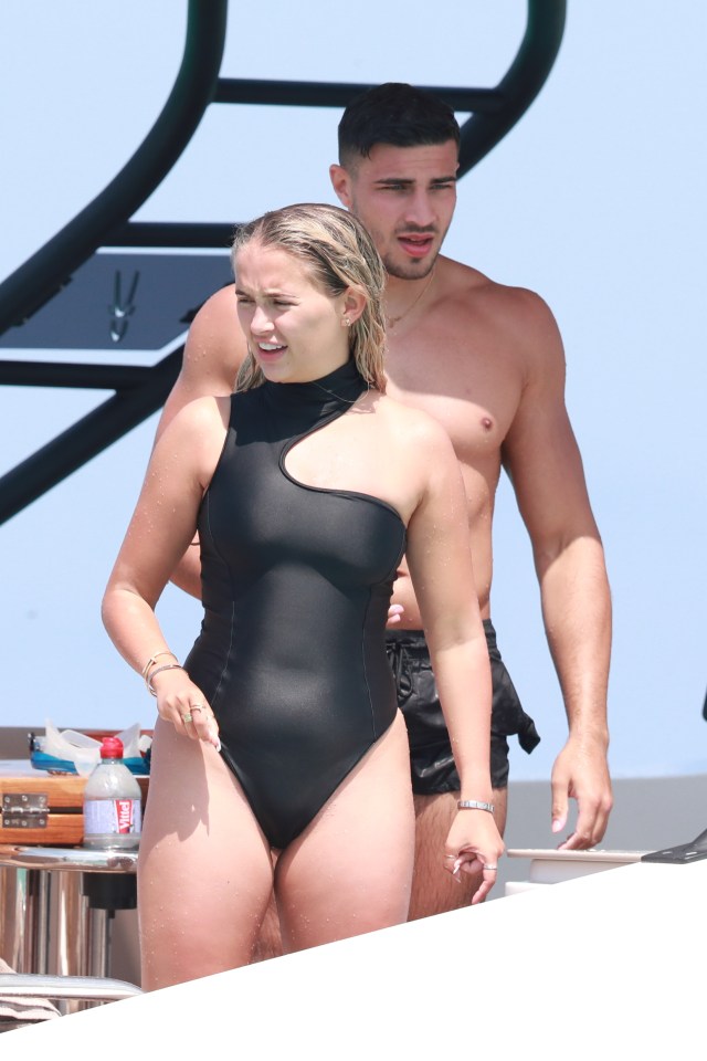 The reality star donned a flattering black swimsuit for the trip