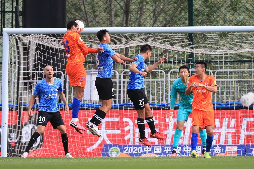 Marouane Fellaini marked the new Chinese Super League season with a superb hat-trick