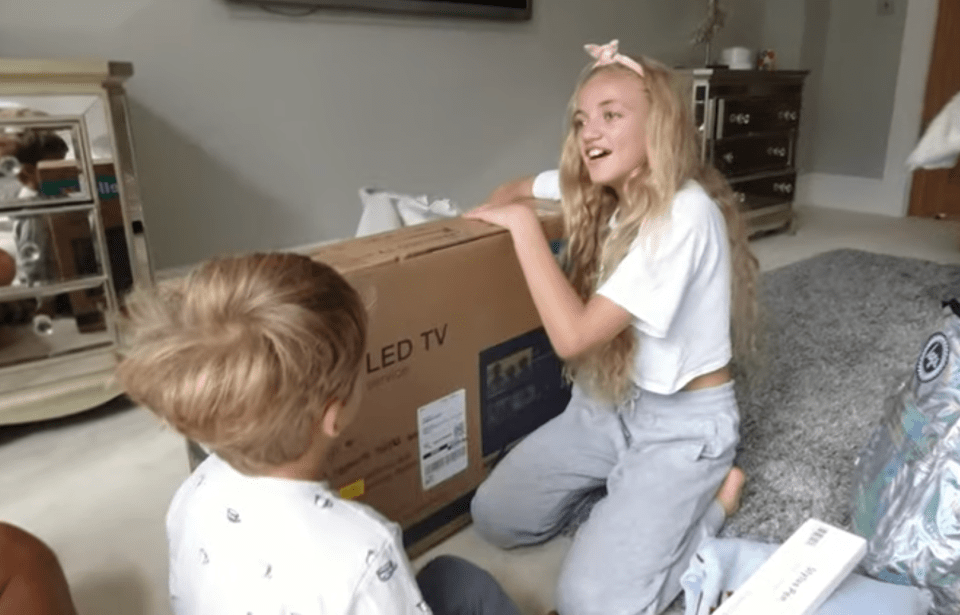 The teen couldn't believe it when she unwrapped a huge flatscreen TV