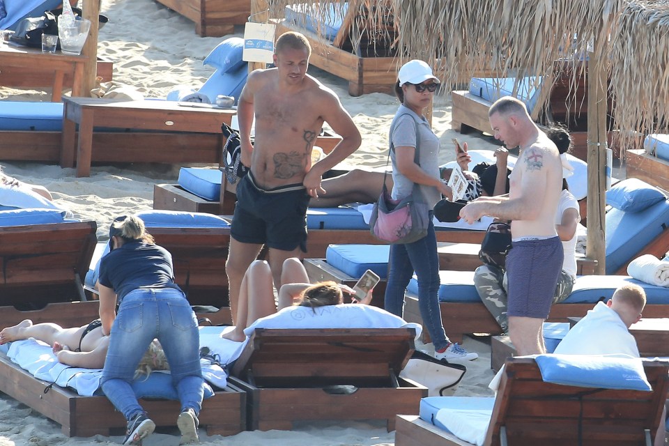 Wayne Rooney tops up his tan on holiday in Mykonos in 2017