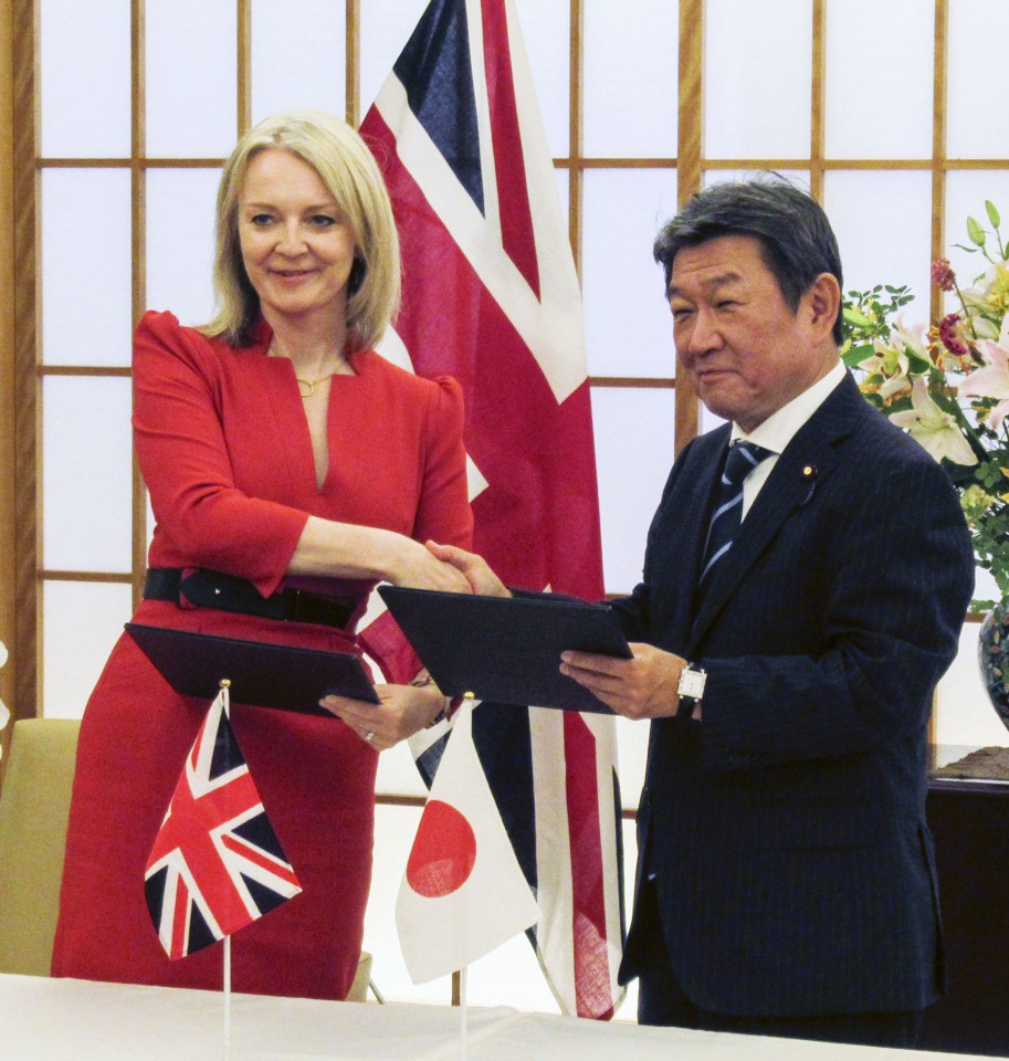 Trade Secretary Liz Truss and Japanese Foreign Minister Toshimitsu Motegi, pictured in 2019, are poised to sign Britain’s first post-Brexit free trade deal