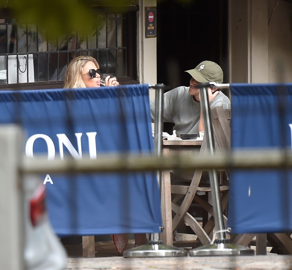 They enjoyed drinks at a restaurant outside