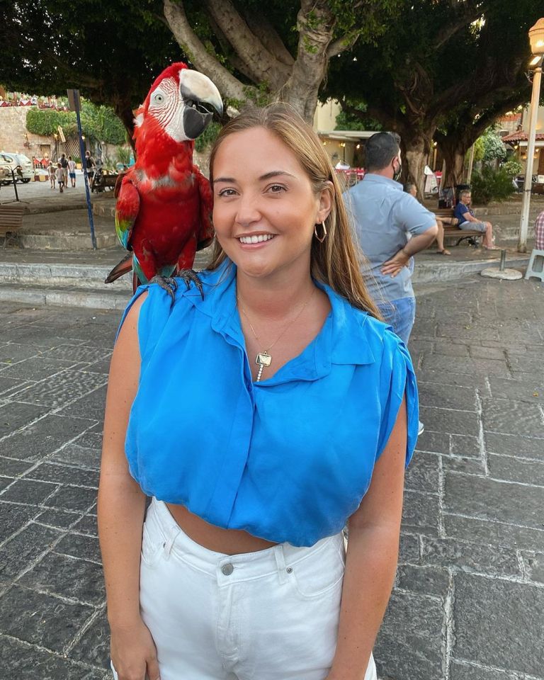 Jacqueline Jossa showed off her midriff on holiday