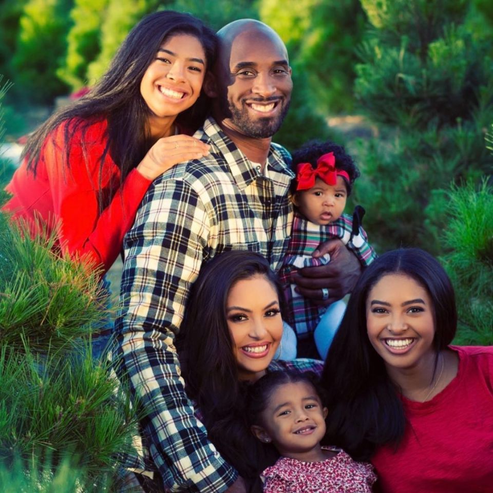 Vanessa and Kobe Bryant with their children