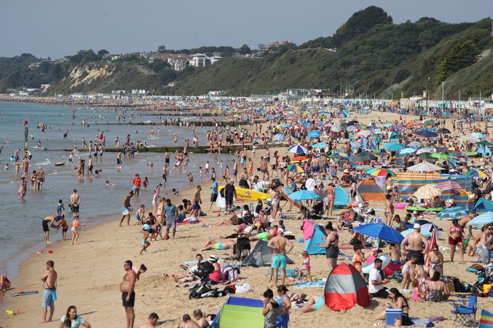 Brits could pack out the beaches again this coming week with temperatures set to rise 