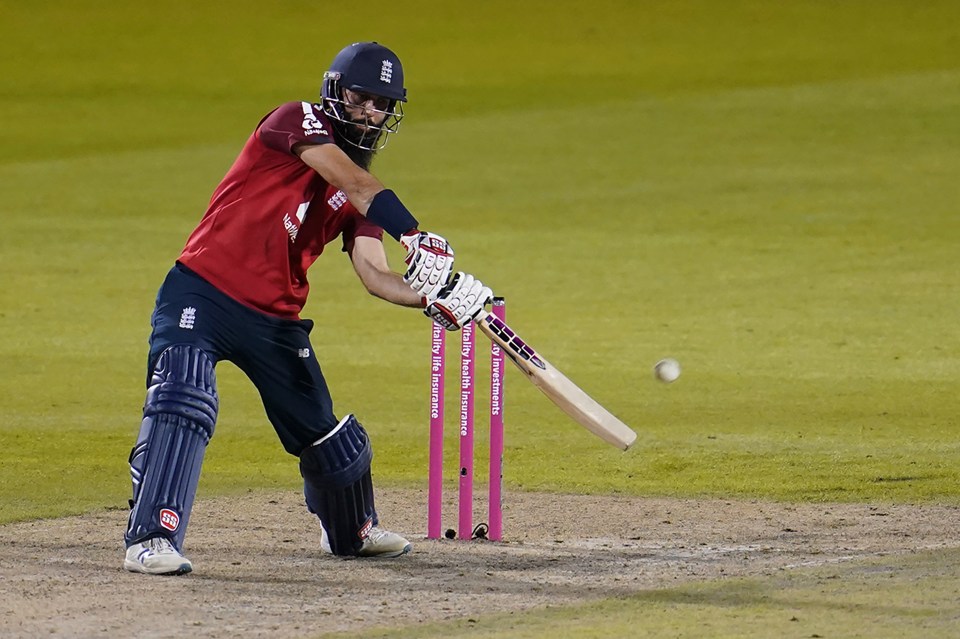 England lost to Pakistan despite a late blitz from Moeen Ali