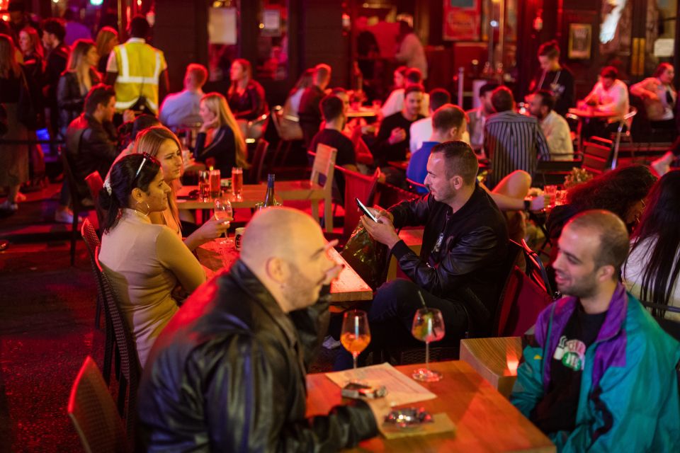  Pubs were packed in London's West End