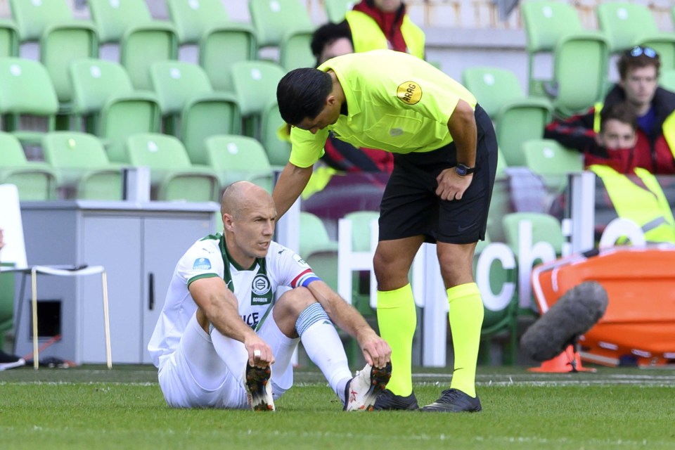 The Eredivisie clash did not go as planned for Arjen Robben