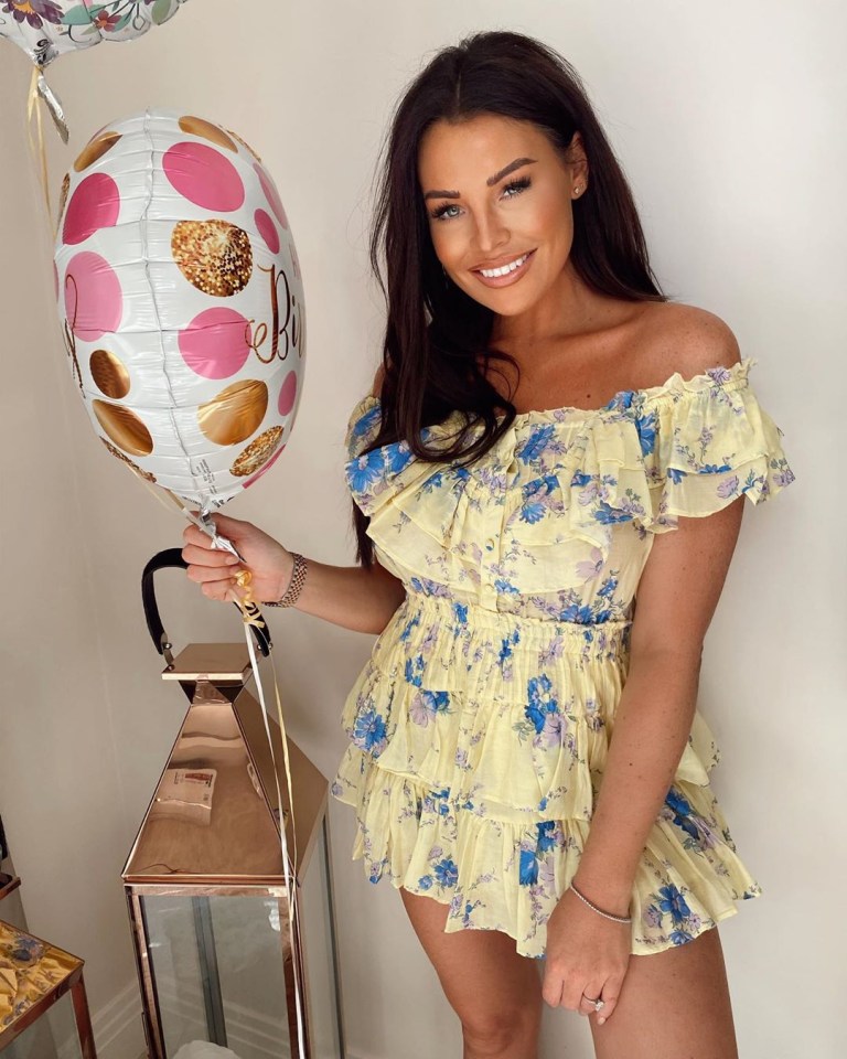 Jess looked sensational in a yellow floral co-ord