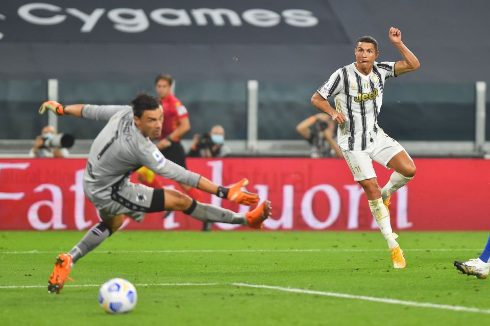 Cristiano Ronaldo fires home Juventus' third goal late on against Claudio Ranieri's Sampdoria