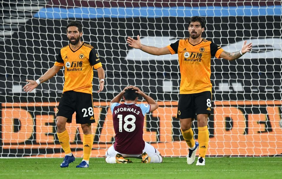 It was a defensive horror show from Wolves at the London Stadium