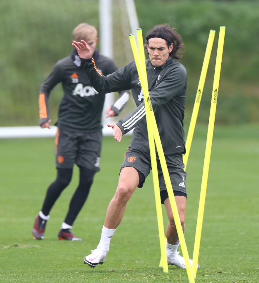 Edinson Cavani was pictured training with Manchester United for the first time