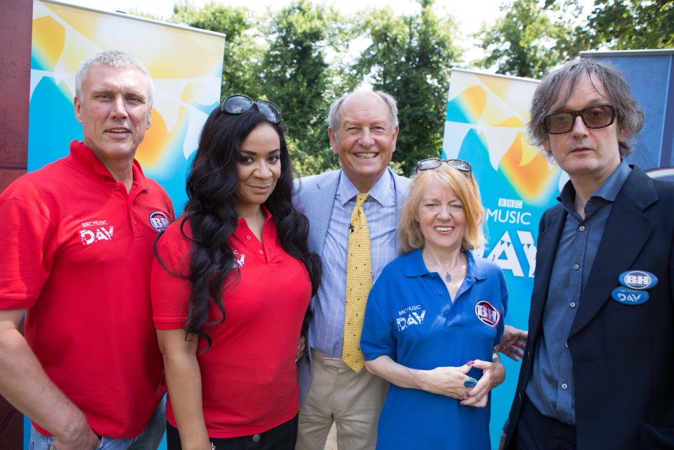 Bez and Rowetta were disqualified from Bargain Hunt for ‘cheating’