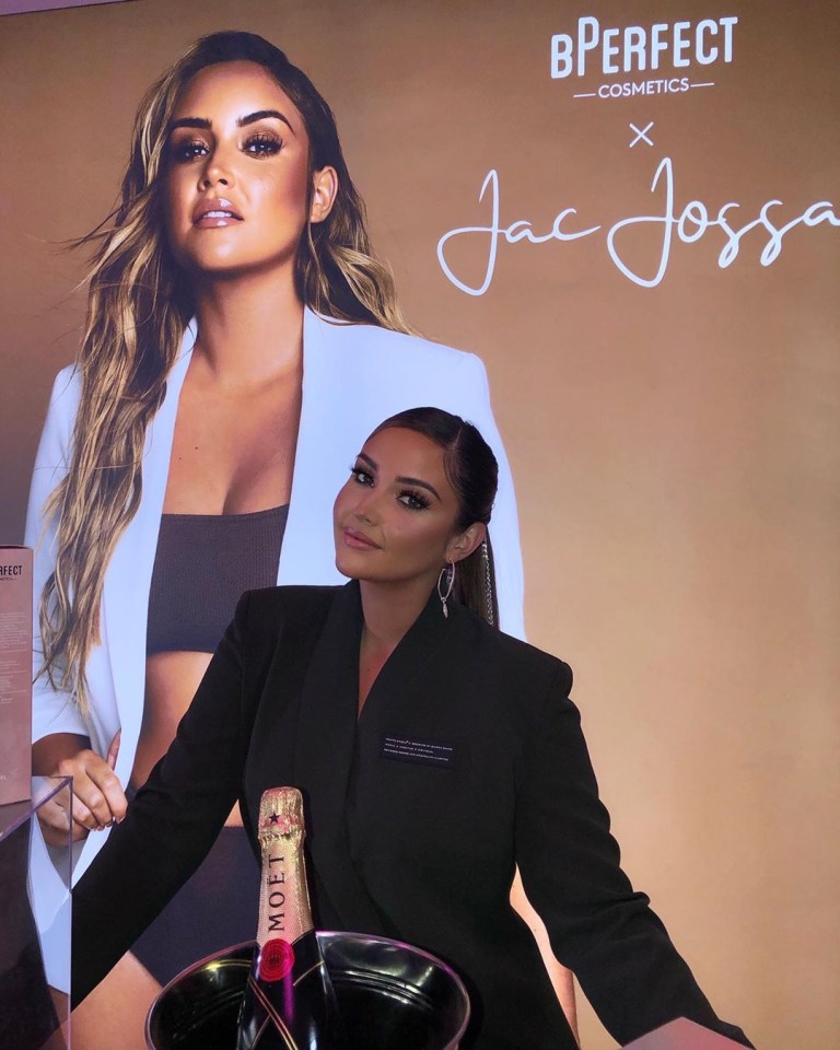 Jac has a new collaboration which saw her formulate a new fake tan range