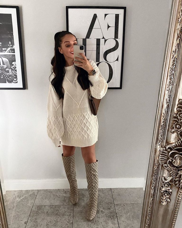 This oversized knit is flying off the shelves with Youtuber Laura Meachum and Stacey Solomon fans