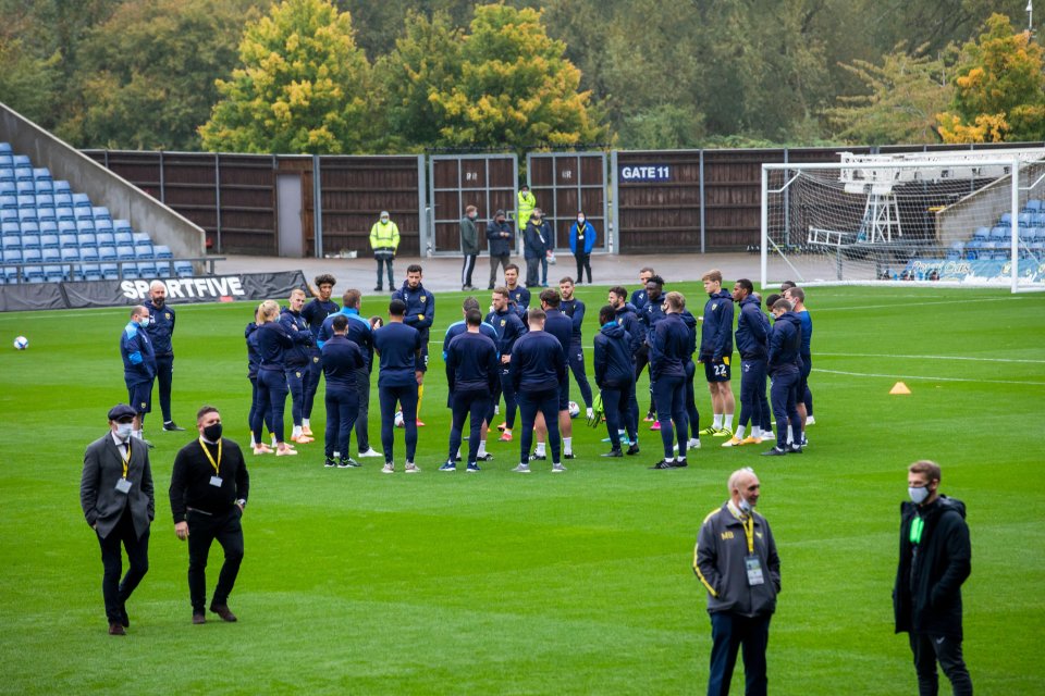 Oxford's squad hear their game is called off