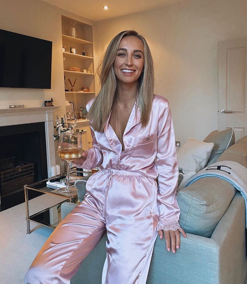 Tiffany Watson showed off her chic living room complete with cosy interiors