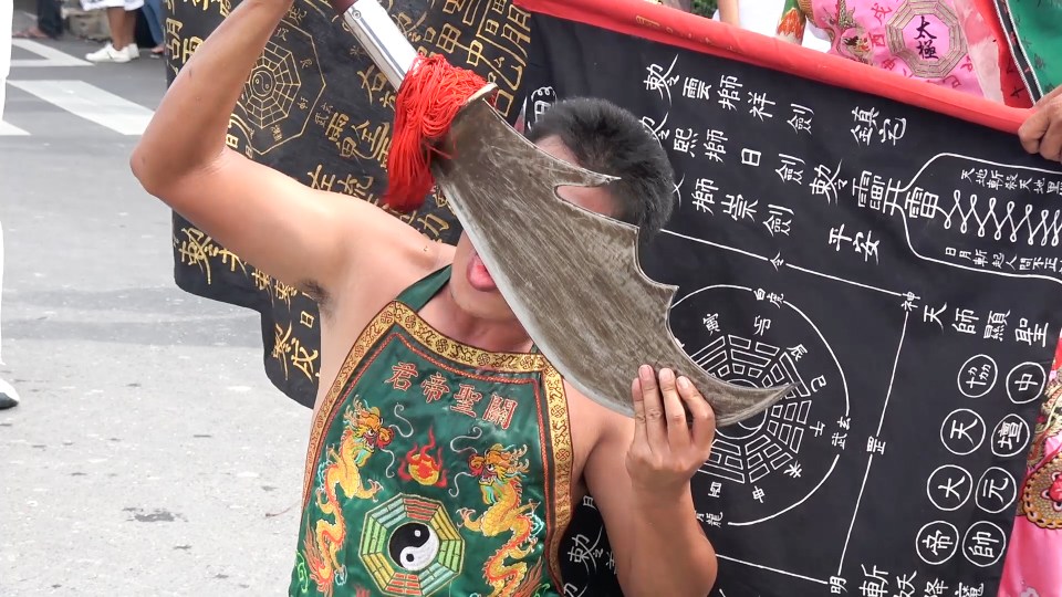 This believer used a huge blade to slice his tongue