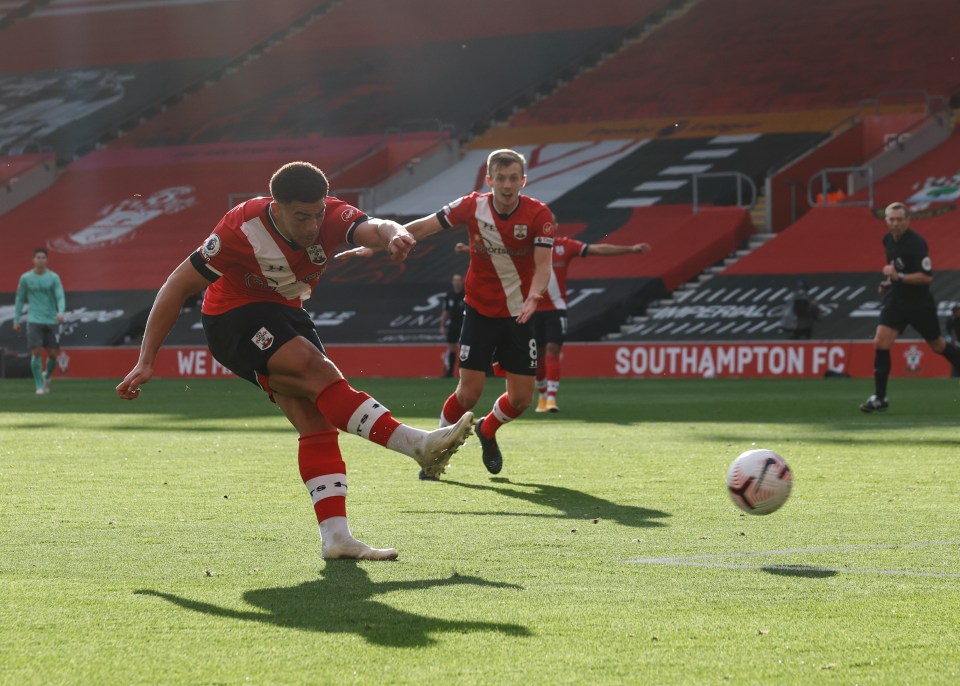 Che Adams doubled the Saints’ lead  just seven minutes later