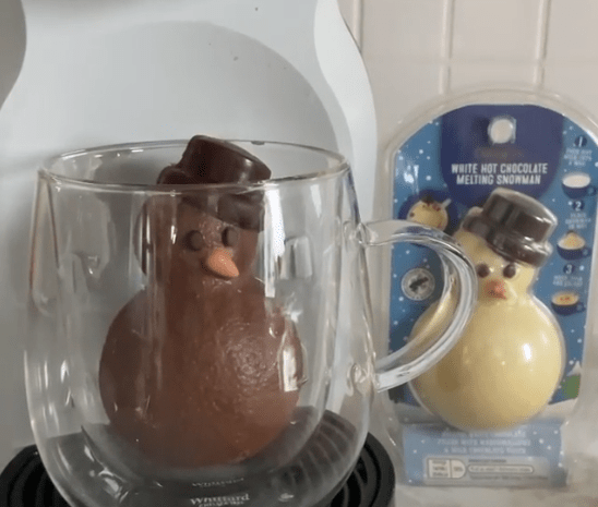 Food Instagram page NewFoodsUK tested out the Aldi hot chocolate snowman