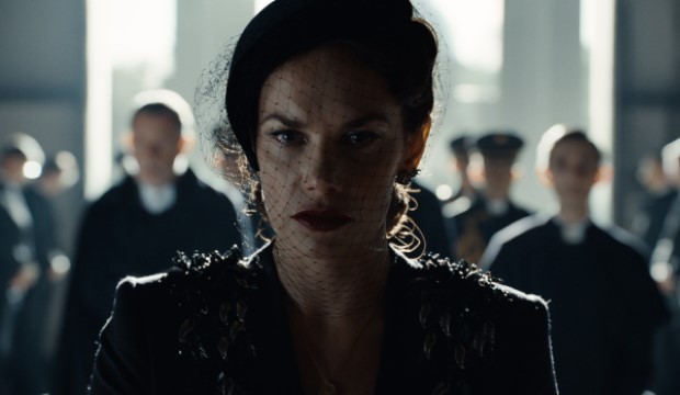 Mrs Coulter is played by Ruth Wilson